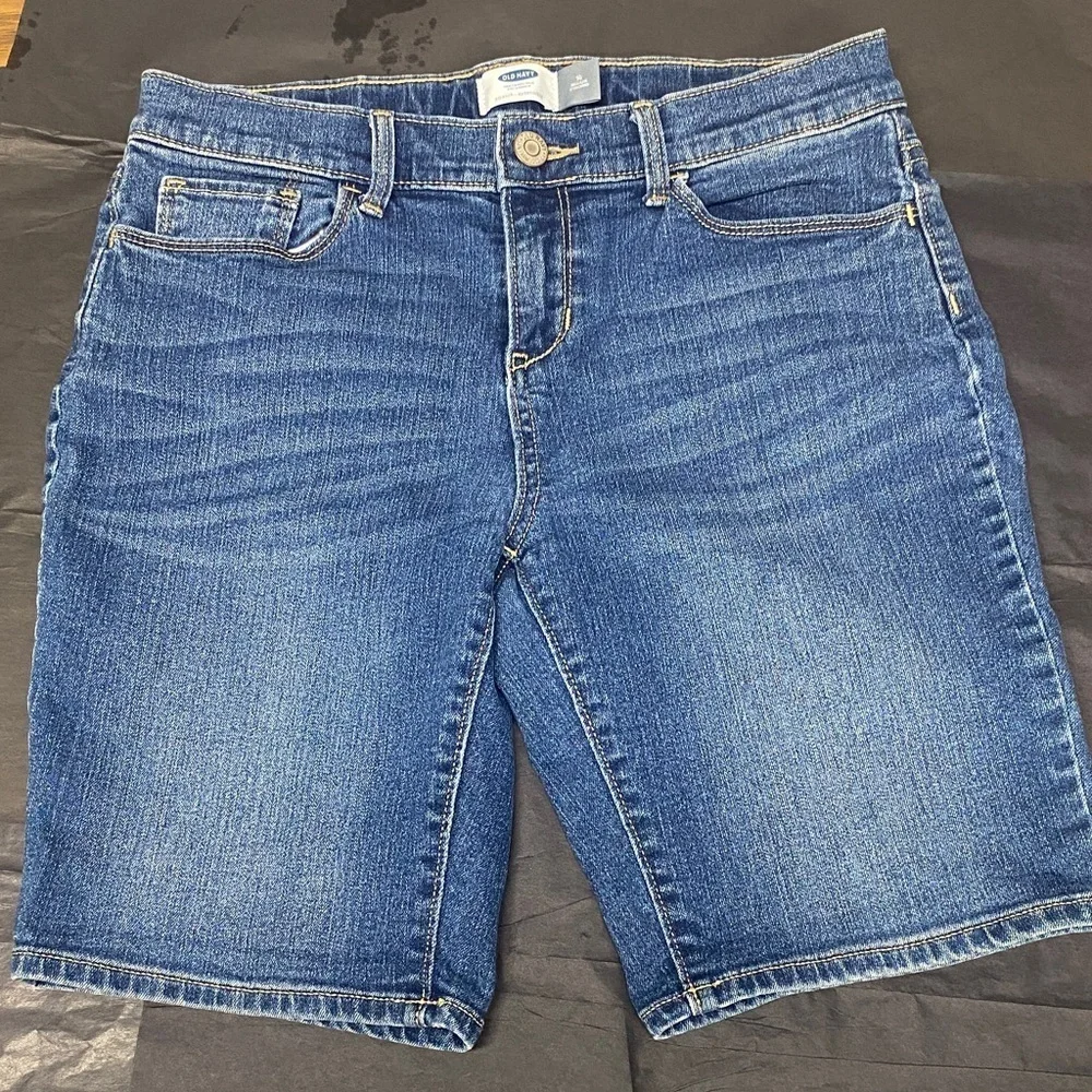 Old Navy Classic Blue Jean Shorts Girls size 14 regular adjustable waist